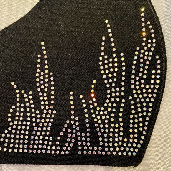 Rhinestone face masks 5 NEW never used can be worn over paper masks or alone - Picture 6 of 8